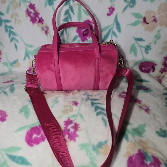 Juicy Couture Mini Barrel Bag Queen Of Everything Pink Terry Free Love Barbie E5 - Picture 5 of 11